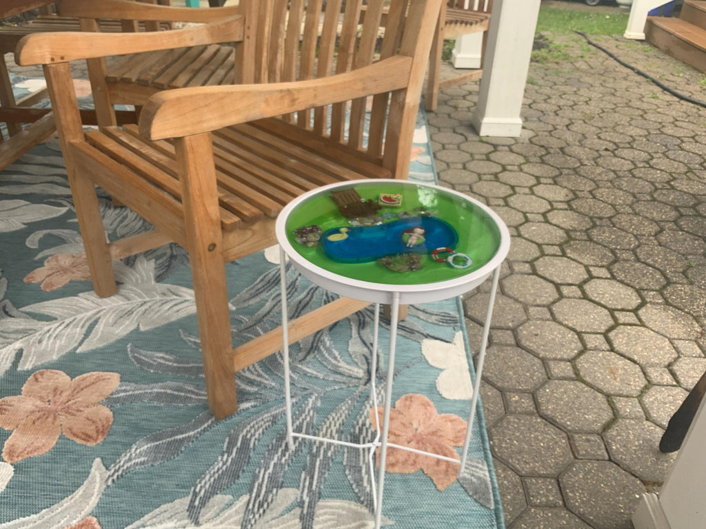 Sunbathing Side Table