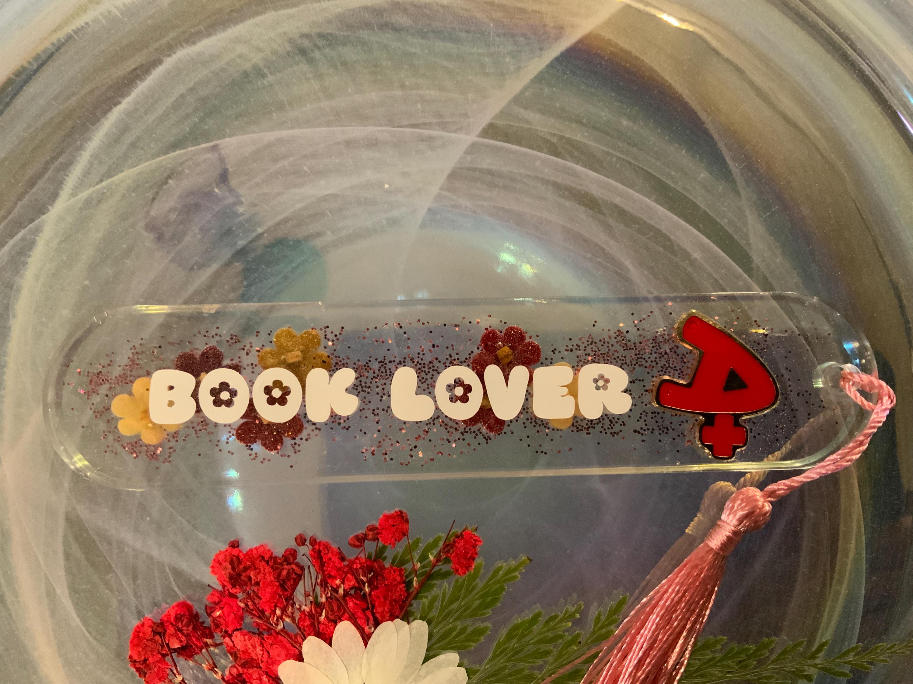 Book Lovers  Book Mark!