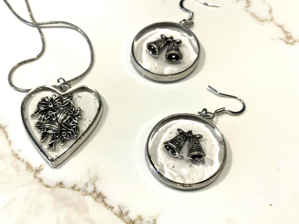 Handmade Resin Christmas Bells Pendant & Earring Set – Holiday Gift