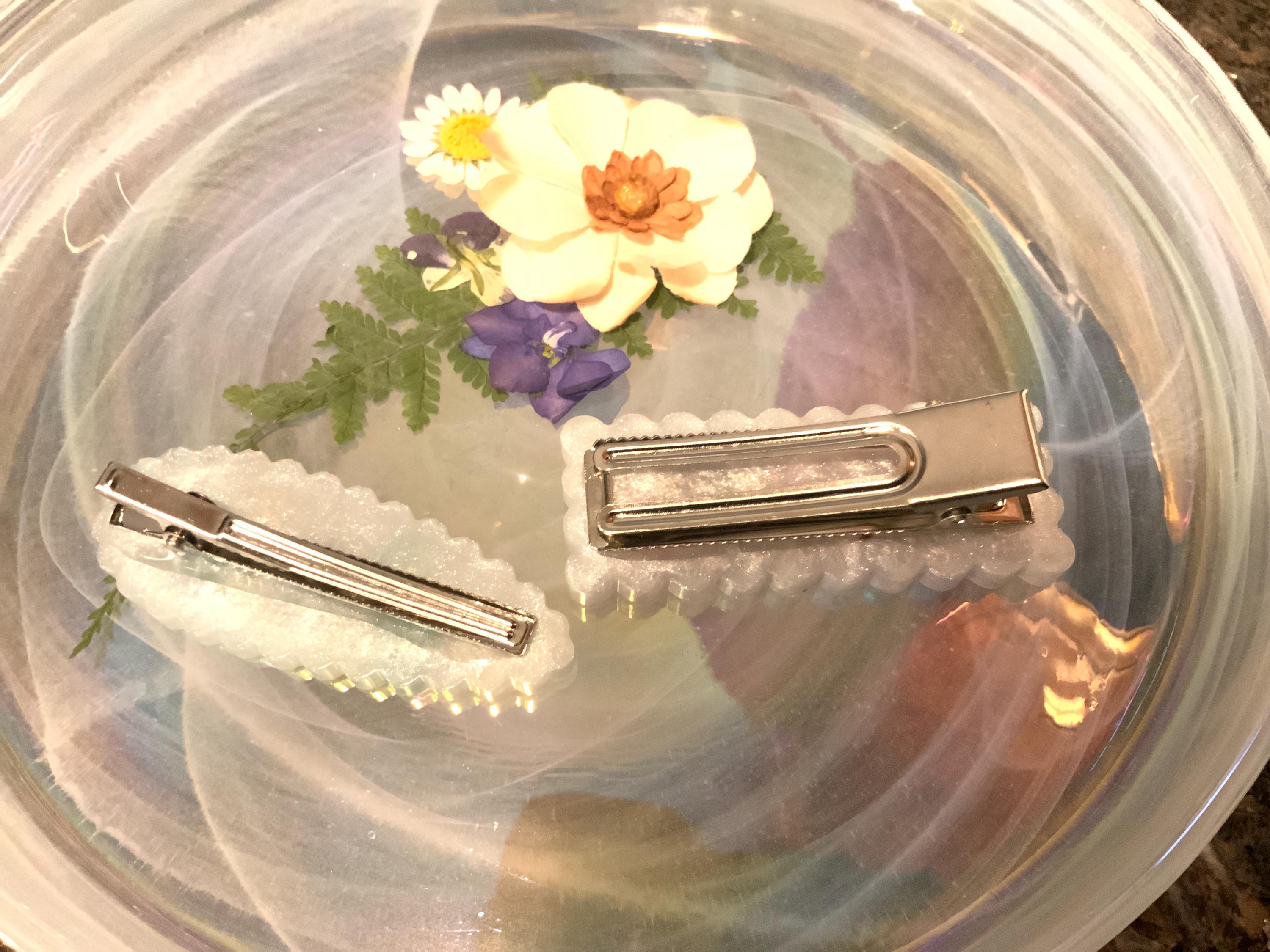 Pressed Flower Hair Clips – Handmade Resin Floral Barrettes
