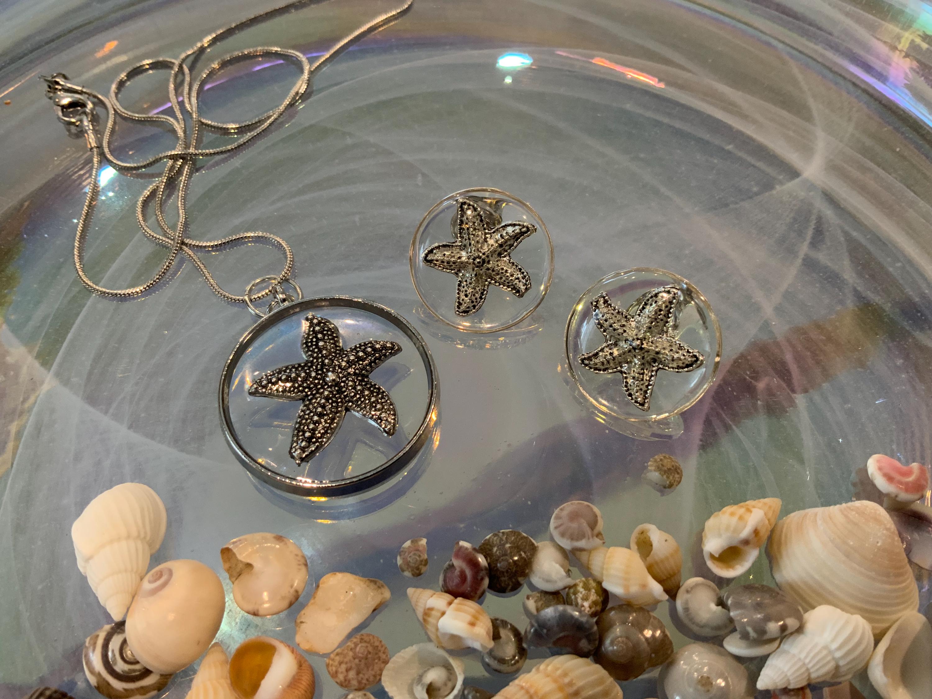 Starfish Pendant Necklace and Earring Set: Stainless Steel, 18" Snake Chain