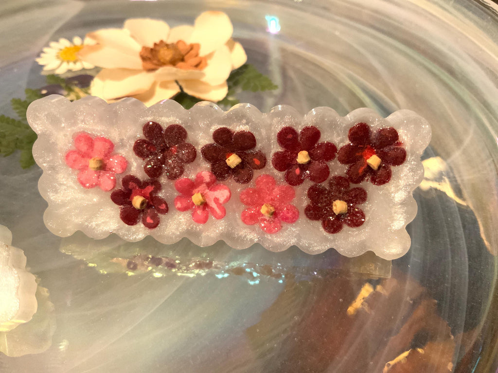 Pressed Flower Hair Clips – Handmade Resin Floral Barrettes