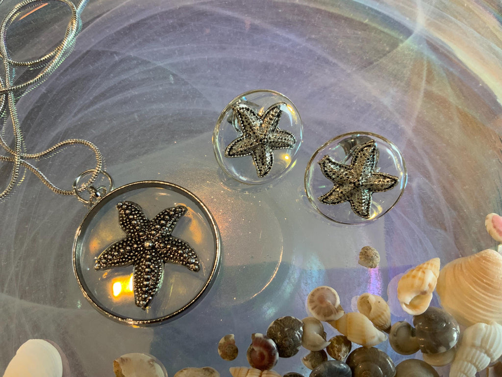 Starfish Pendant Necklace and Earring Set: Stainless Steel, 18" Snake Chain