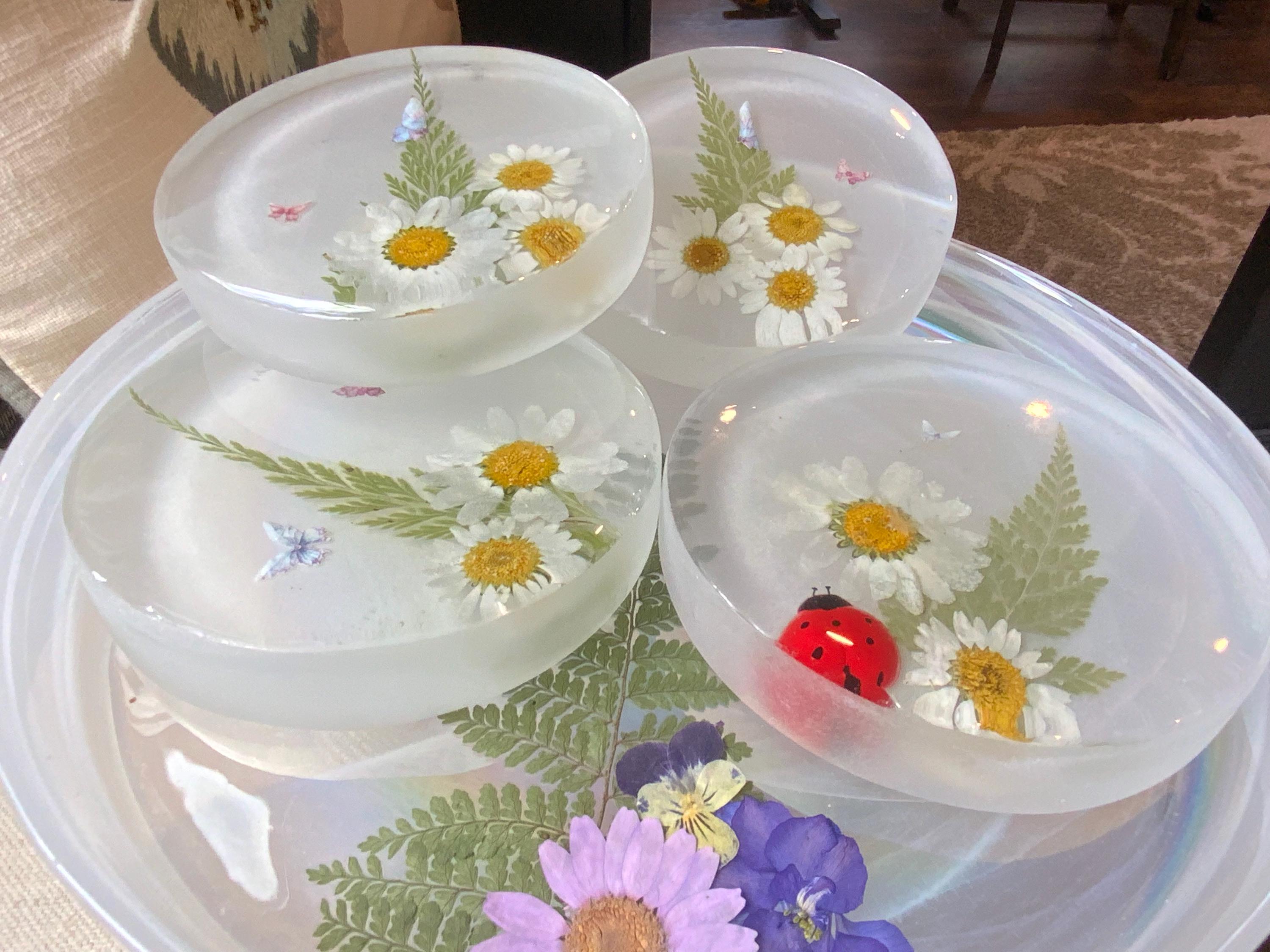 Daisy Coaster Set  4 Pcs.