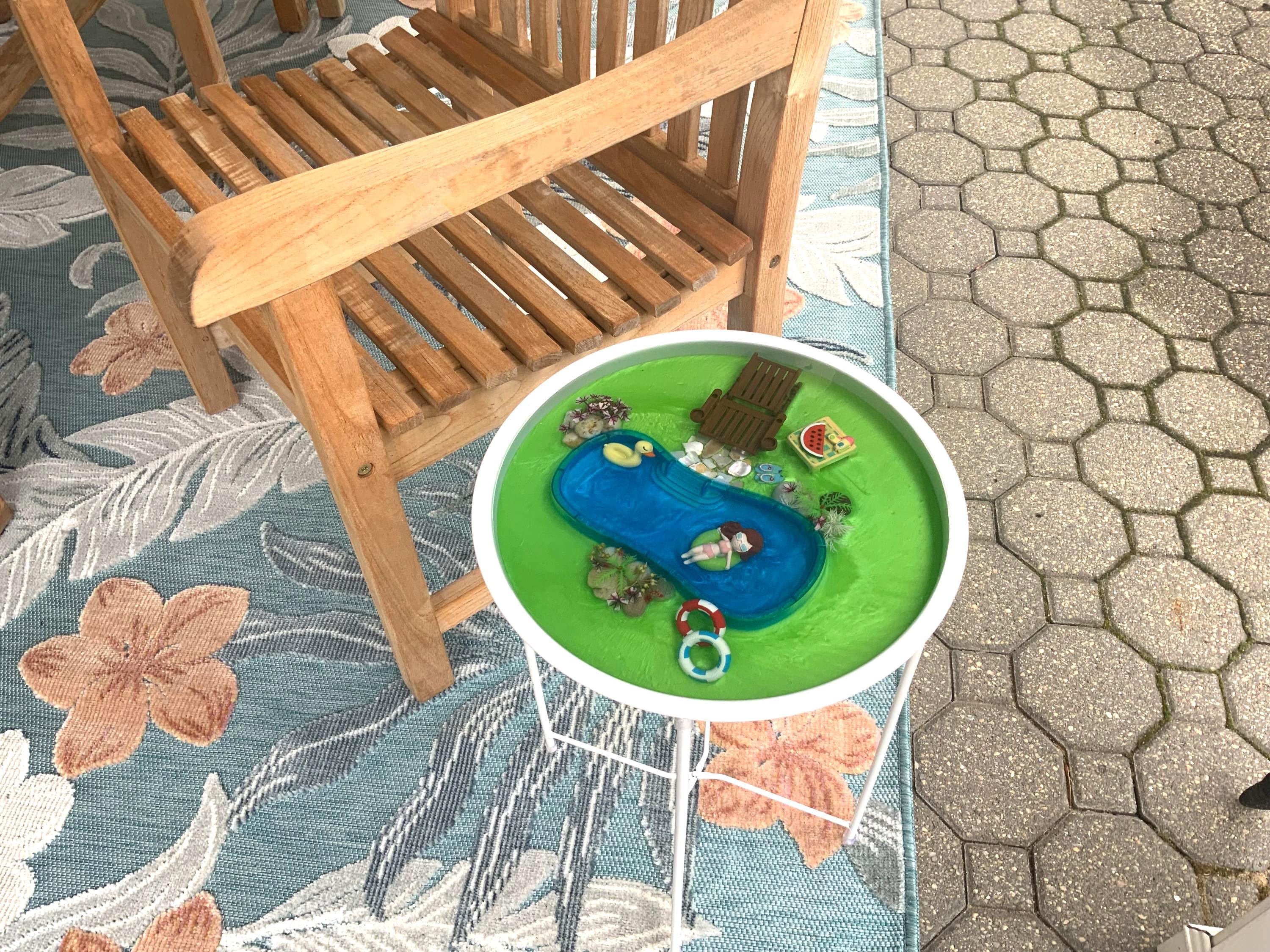 Sunbathing Side Table