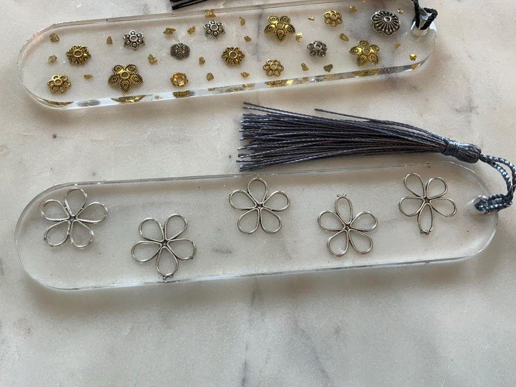 Handmade Resin Bookmark – Metallic Swirl Design