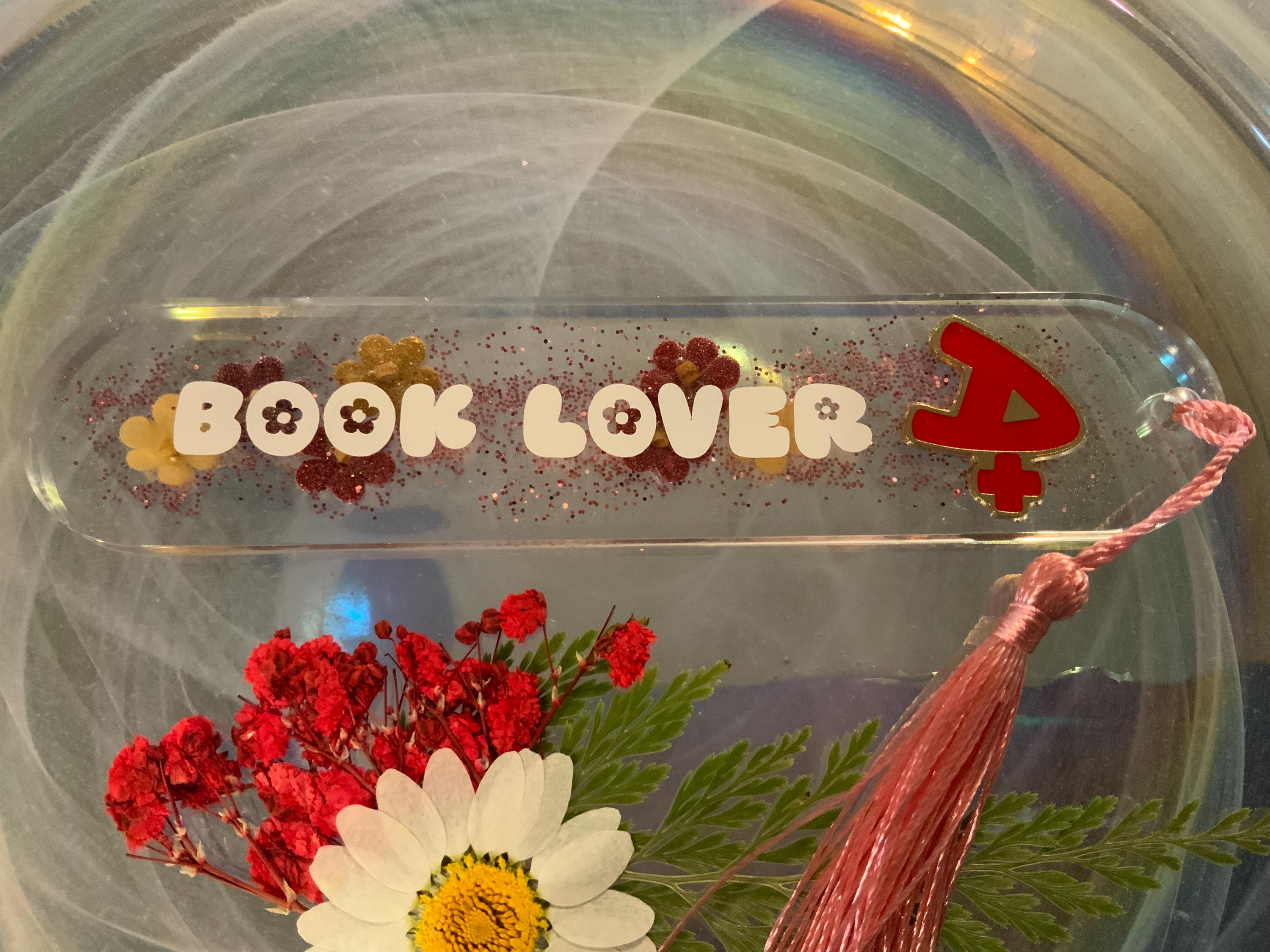 Book Lovers  Book Mark!