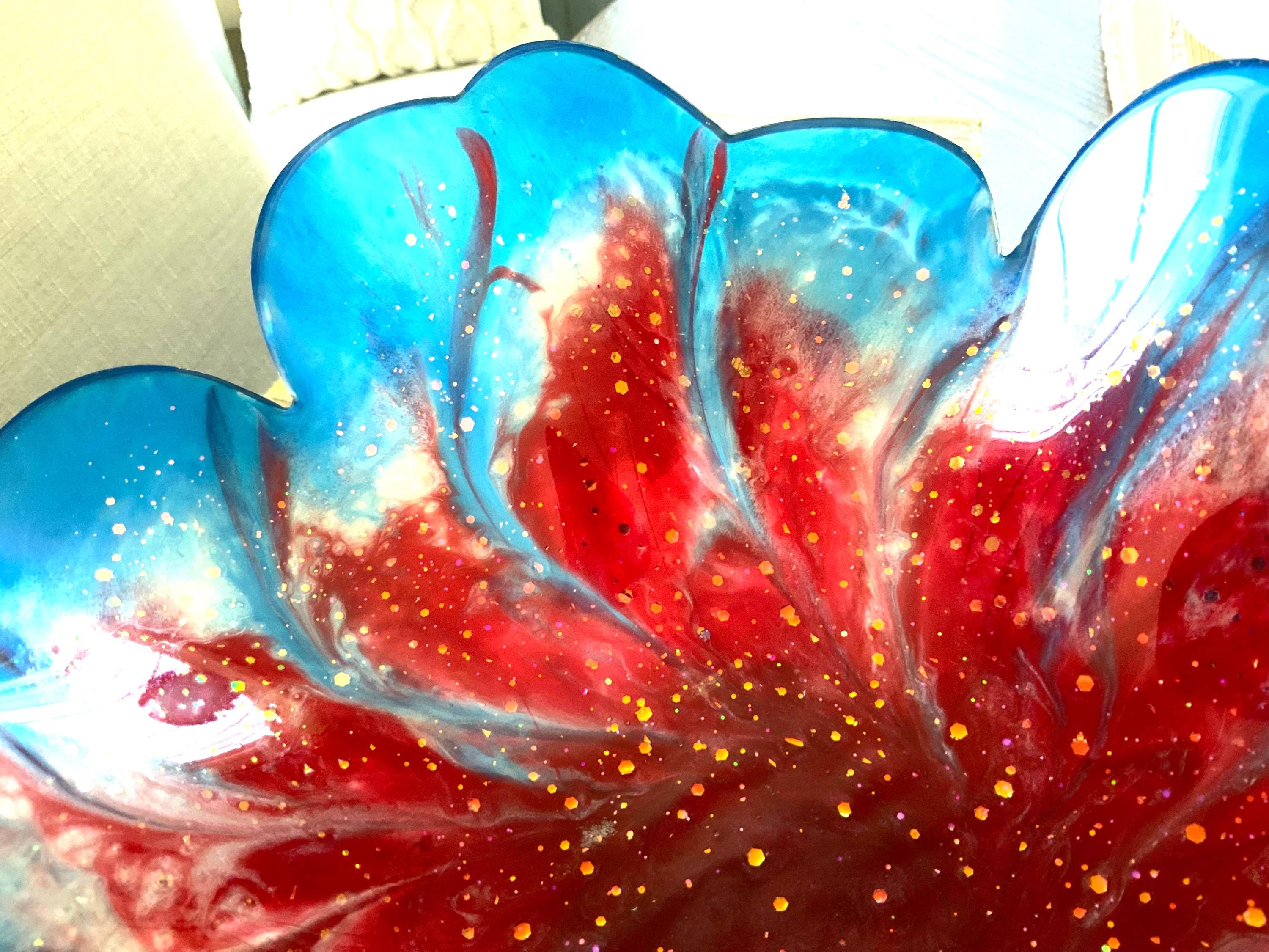 Resin Patriotic Glory Decorative Bowl