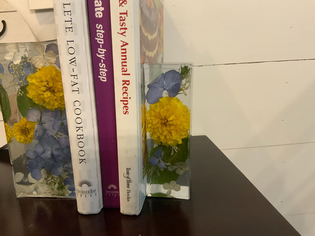 Floral Bookends: Decorative Library, Kitchen, Office Decor
