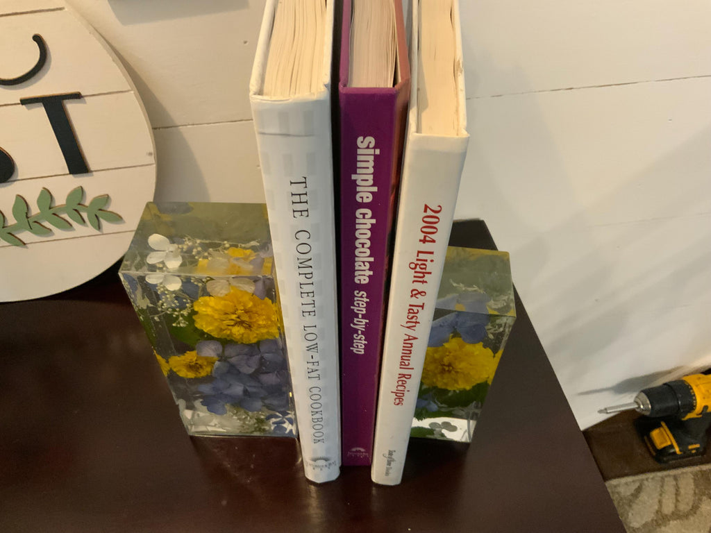Floral Bookends: Decorative Library, Kitchen, Office Decor