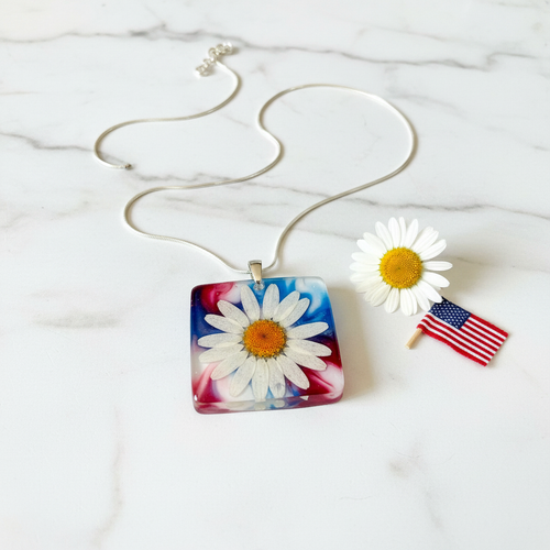 Americana Daisy Pendant