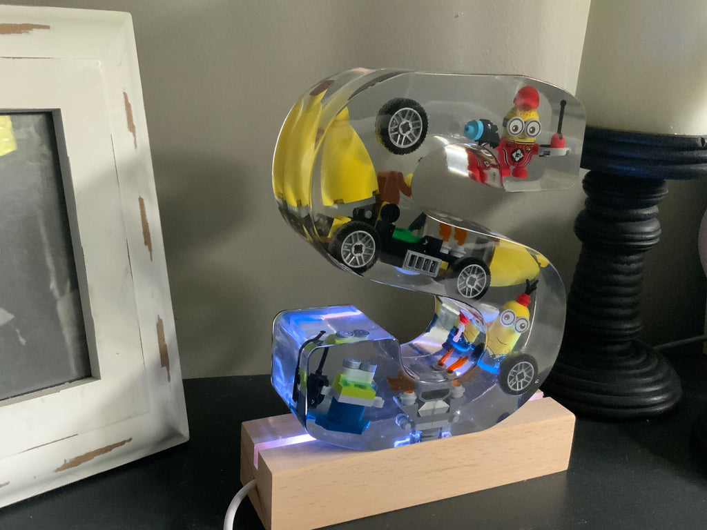 Minion Resin Lighted Letter – Kids Night Light Decor