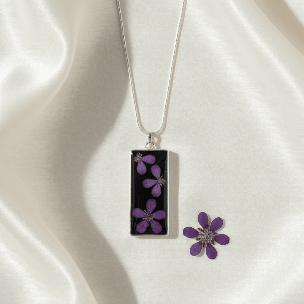 Daisy Resin Bar Necklace – Colorful Floral Pendant - The Glossy Gift Shop