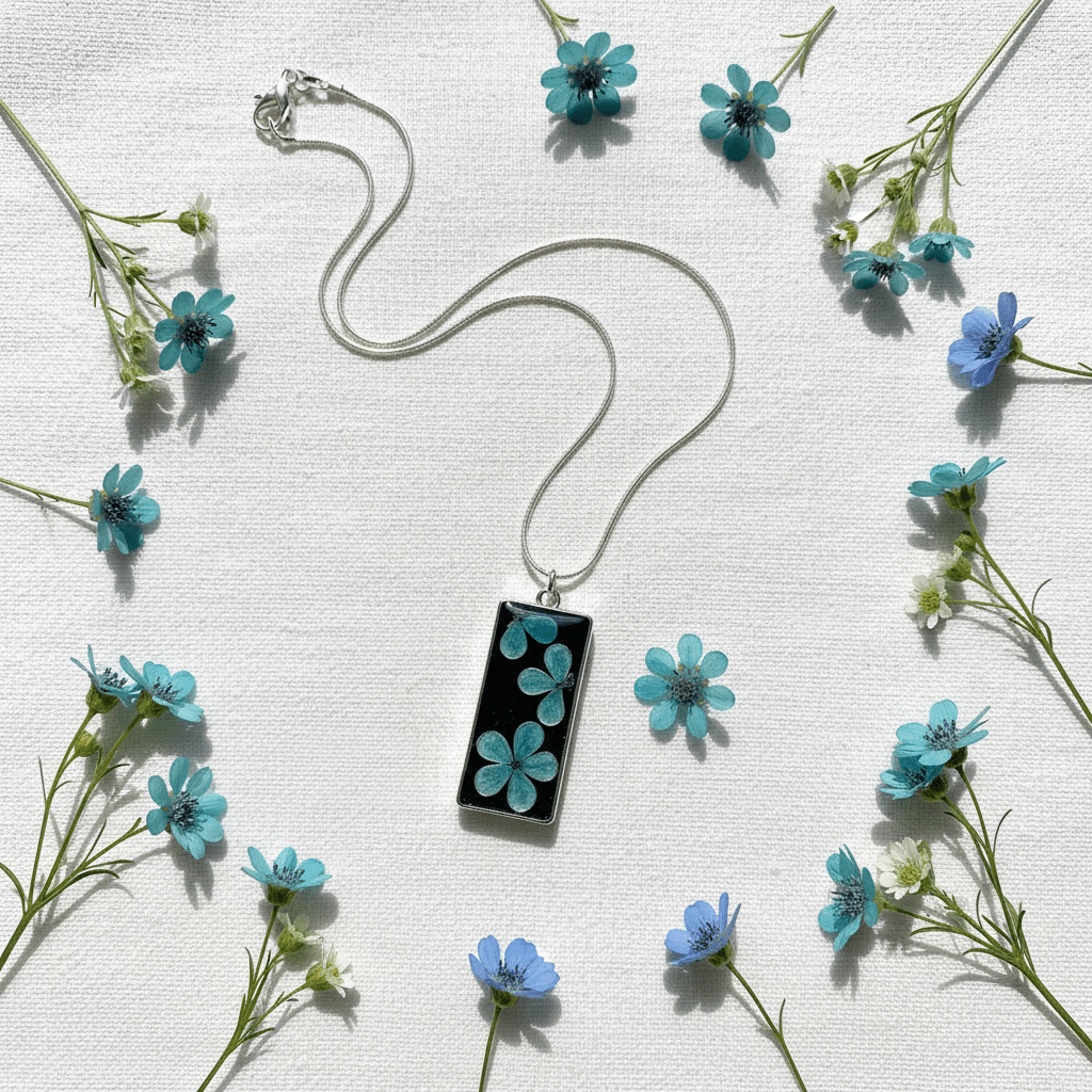 Daisy Resin Bar Necklace – Colorful Floral Pendant - The Glossy Gift Shop