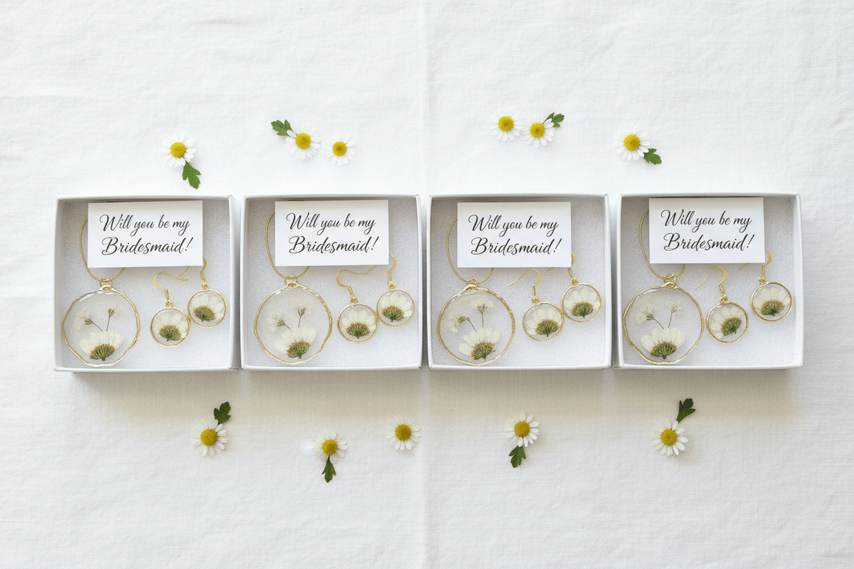 Daisy Resin Jewelry Set – Pressed Flower Necklace & Earrings - The Glossy Gift Shop