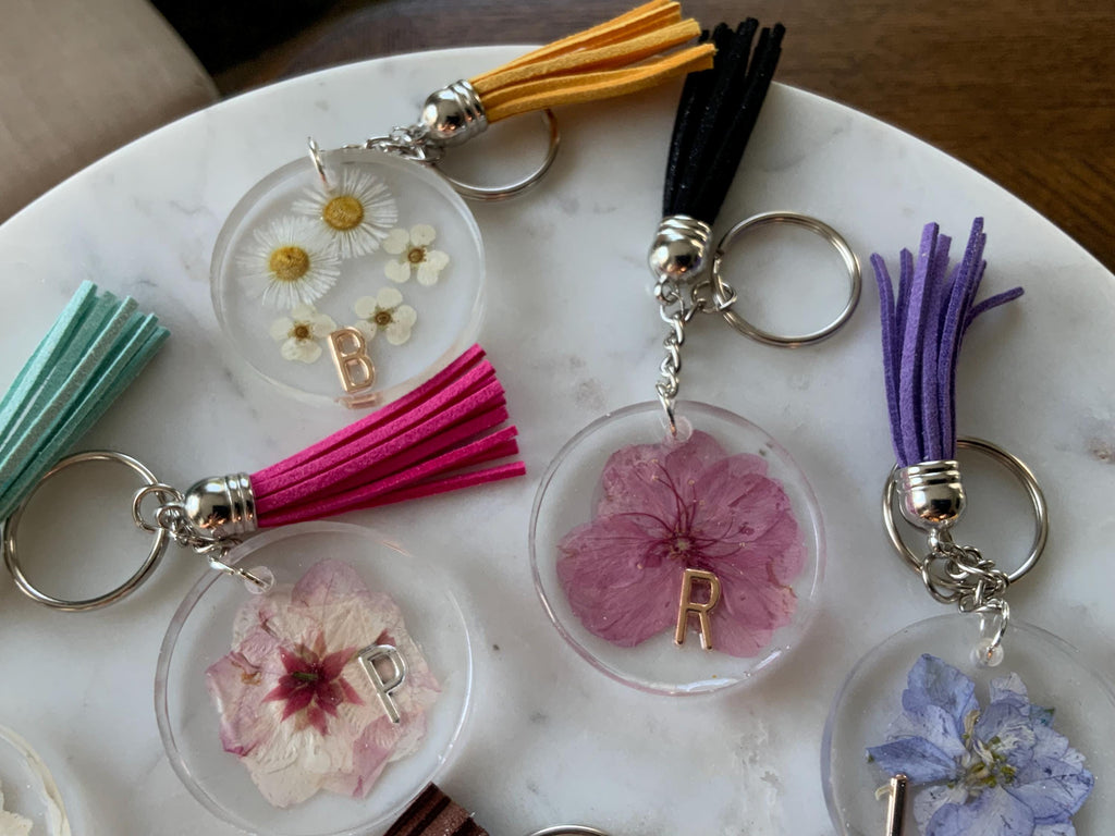 Personalized Initial Pocketbook Charm: Floral Design & Tassel