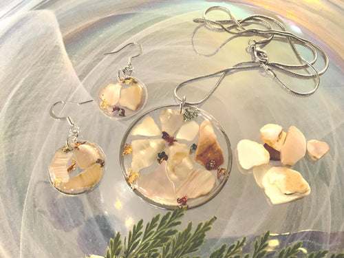 Abalone Shell Round Pendant and Earring Set