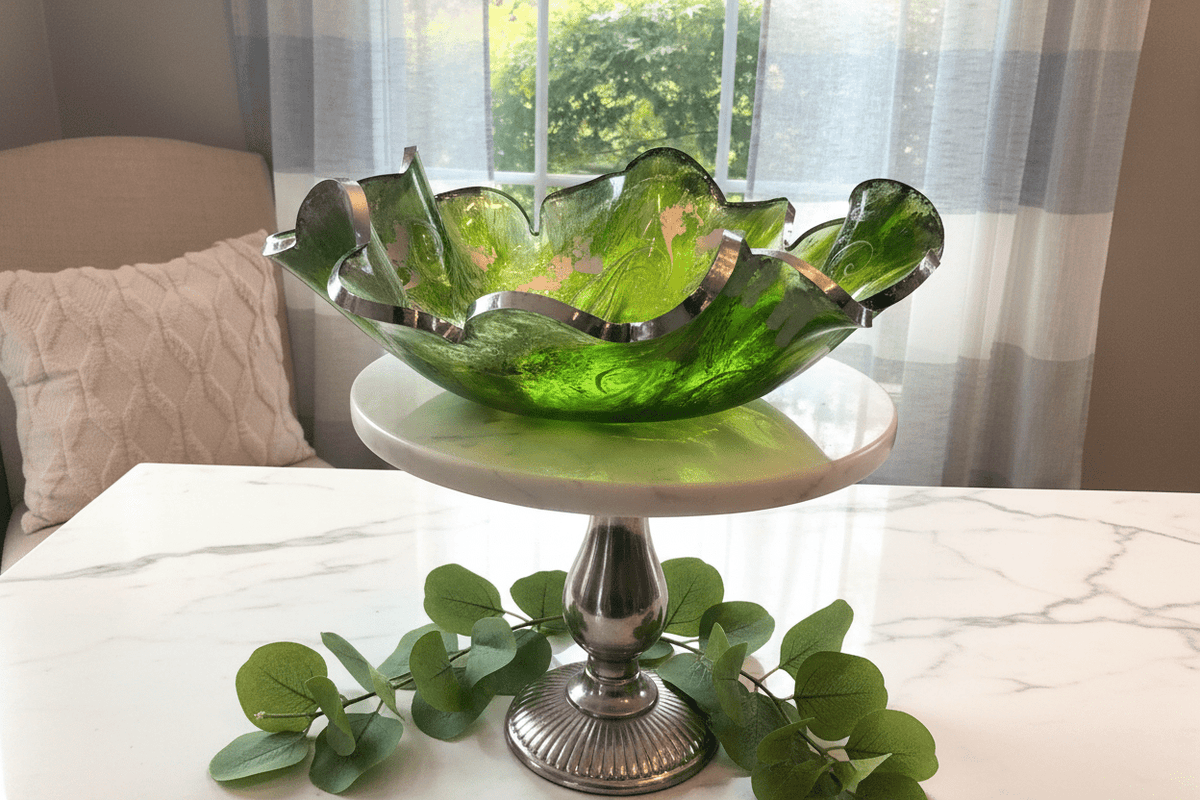 Emerald Green Resin Bowl – Iridescent Handmade Decor - The Glossy Gift Shop