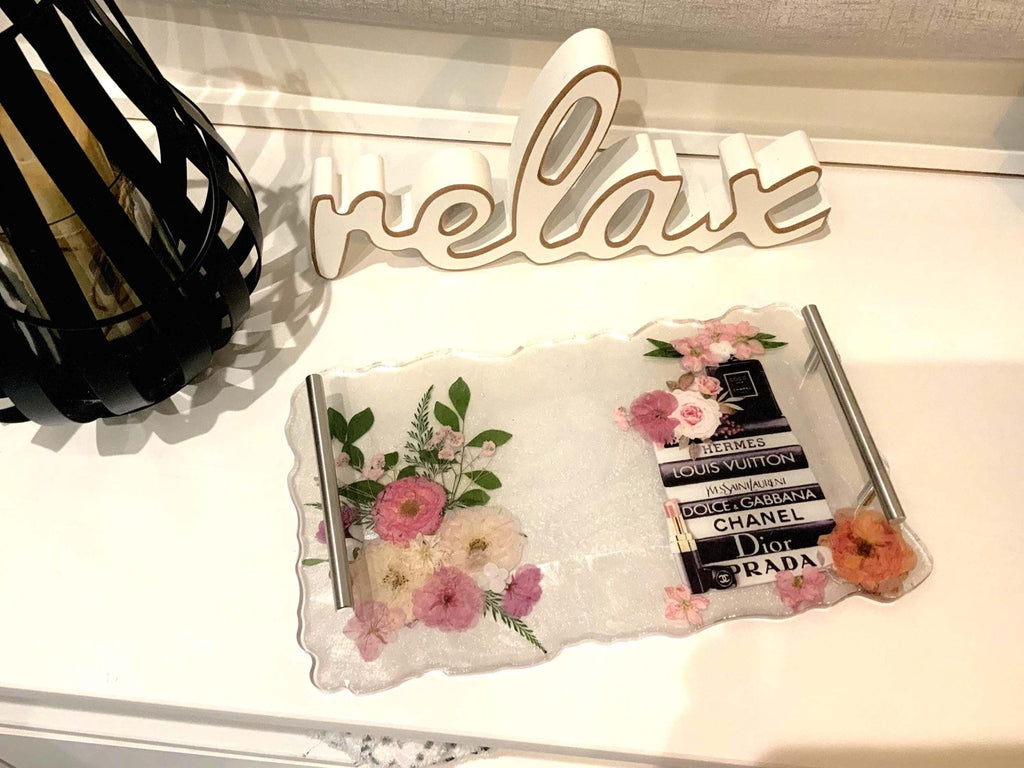 Floral Resin Vanity Tray – Handmade Jewelry & Perfume Organizer - The Glossy Gift Shop