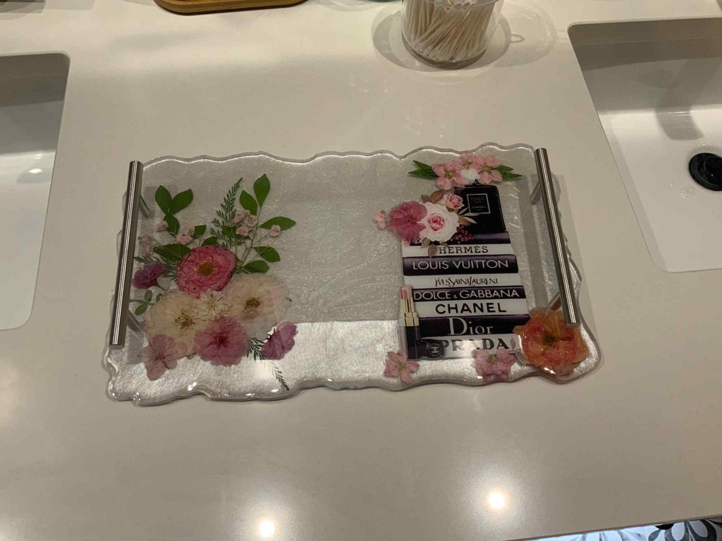 Floral Resin Vanity Tray – Handmade Jewelry & Perfume Organizer - The Glossy Gift Shop
