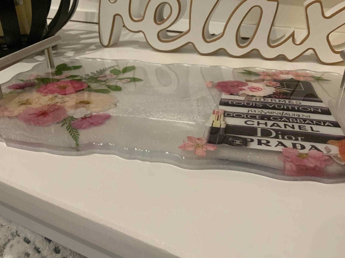 Floral Resin Vanity Tray – Handmade Jewelry & Perfume Organizer - The Glossy Gift Shop