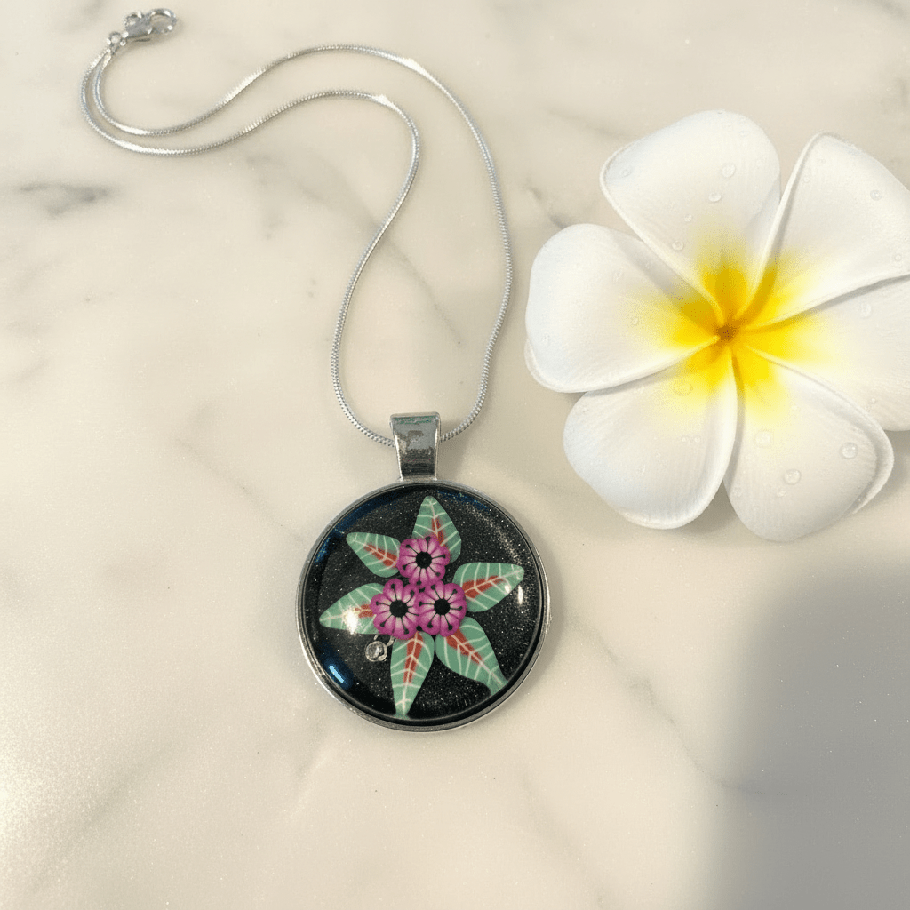 Little Hawaiian Touch Resin Necklace – Tropical Floral Pendant - The Glossy Gift Shop