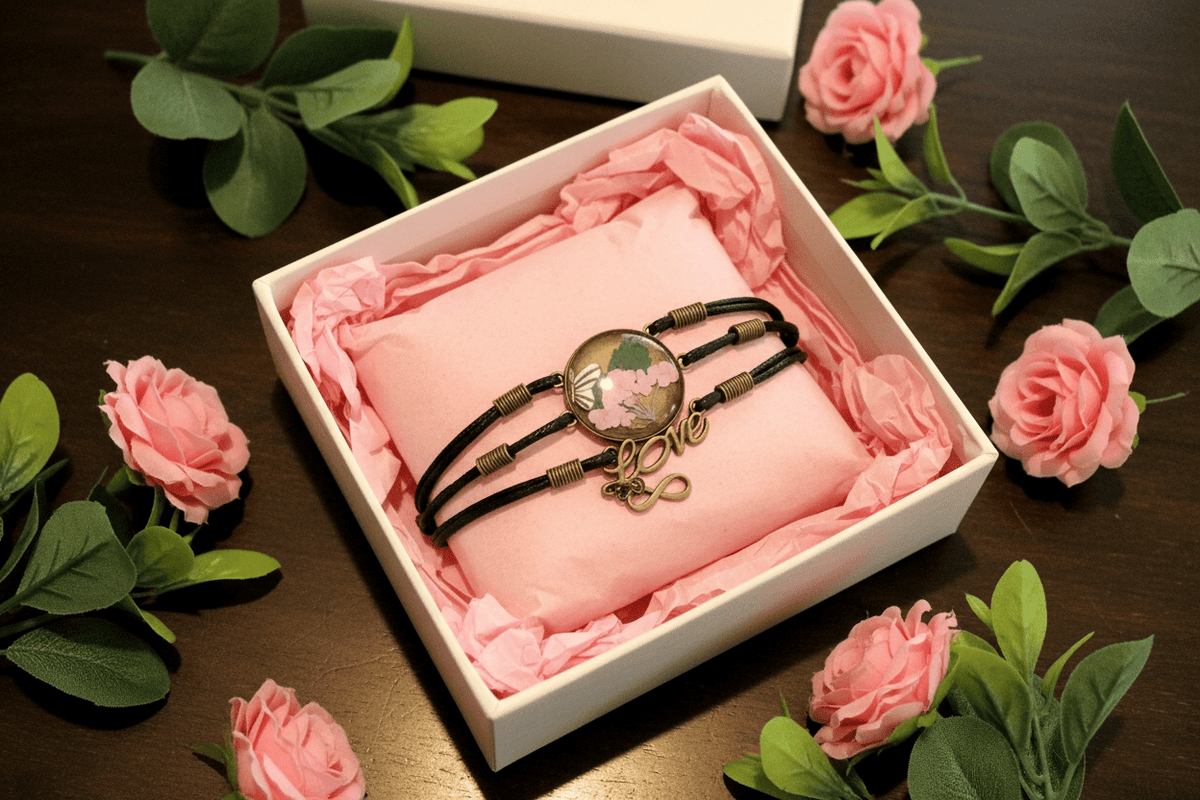 Love & Flower Leather Bracelet – Handmade Resin Center - The Glossy Gift Shop