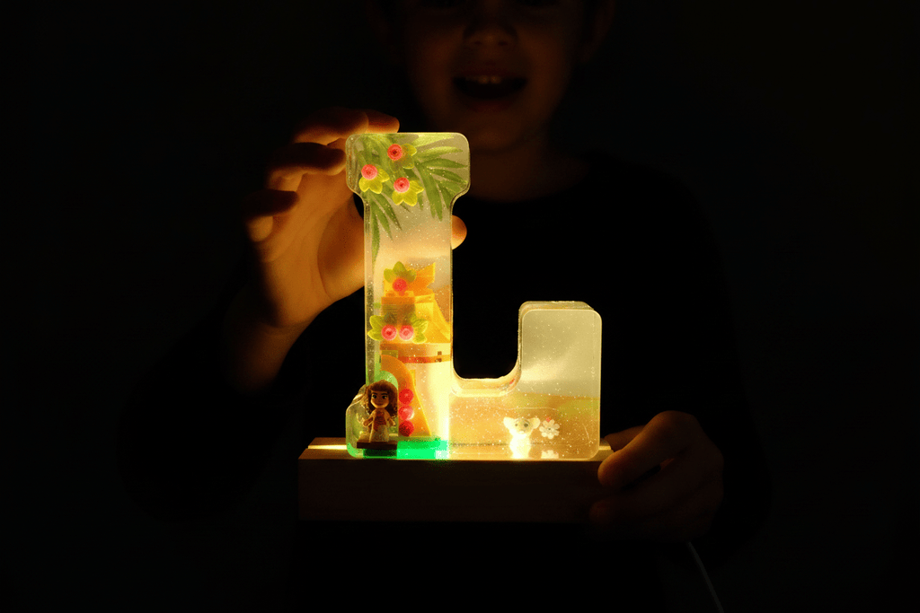Moana Resin Lighted Letter – Personalized Kids Night Light - The Glossy Gift Shop