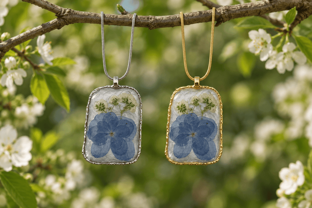 Organic Bloom Blue Pressed Flower Resin Pendant Necklace - The Glossy Gift Shop