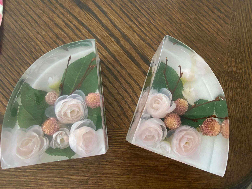 Pink Rose Resin Bookends – Handmade Floral Bookshelf Decor - The Glossy Gift Shop
