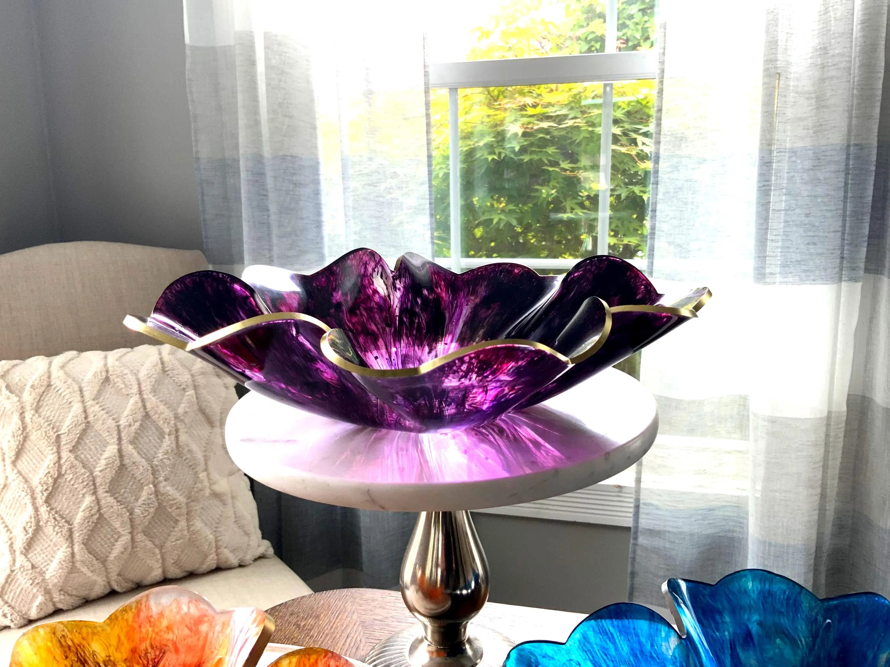 Amethyst Bowl: Gold Rim Decorative Centerpiece