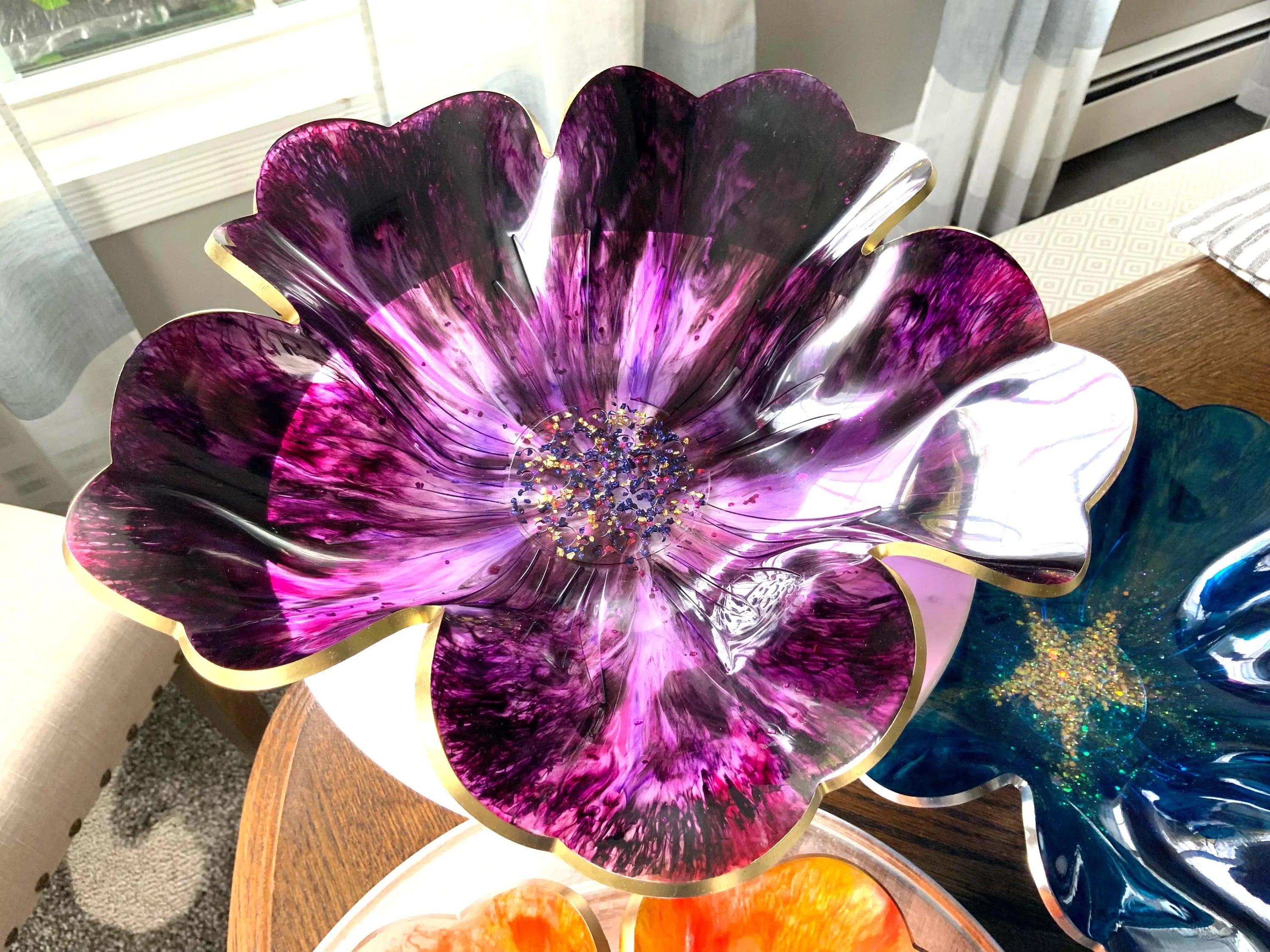 Amethyst Bowl: Gold Rim Decorative Centerpiece
