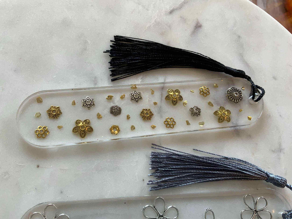 Resin Charm Bookmark – Choose Daisy, Floral, Football or Baseball - The Glossy Gift Shop