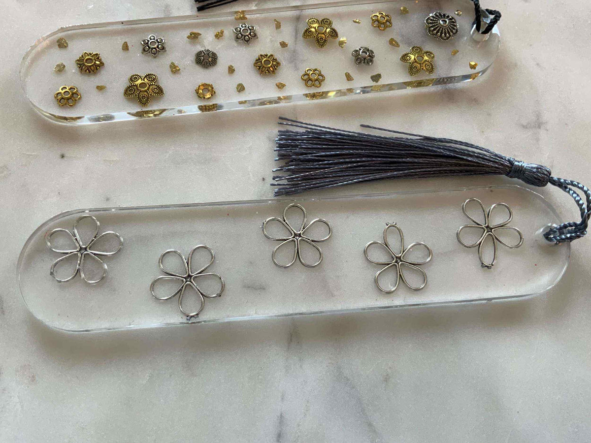 Resin Charm Bookmark – Choose Daisy, Floral, Football or Baseball - The Glossy Gift Shop