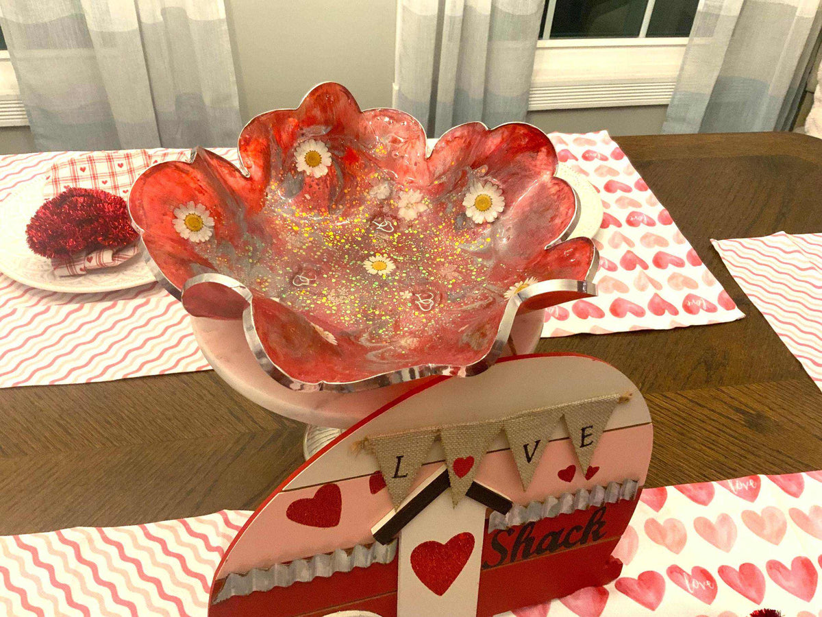 Valentine’s Day Daisy Resin Bowl – Red, White & Silver Decor - The Glossy Gift Shop