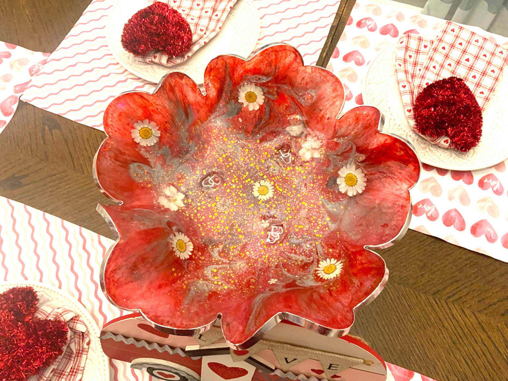 Valentine’s Day Daisy Resin Bowl – Red, White & Silver Decor - The Glossy Gift Shop