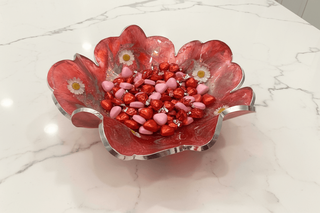 Valentine’s Day Daisy Resin Bowl – Red, White & Silver Decor - The Glossy Gift Shop
