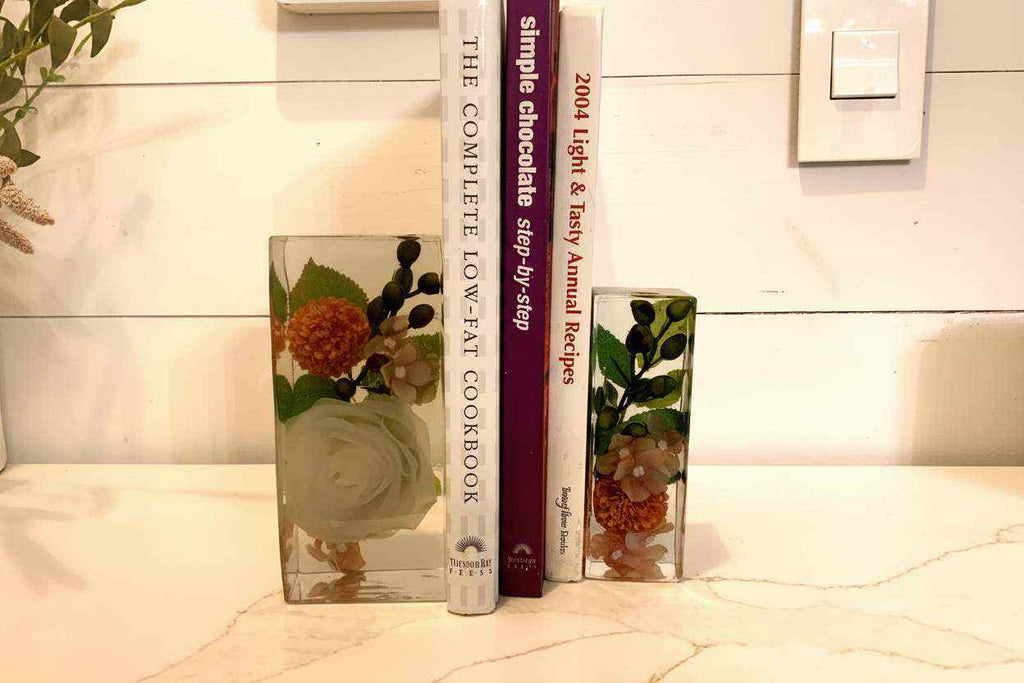 White Rose Resin Bookends – Handmade Floral Bookshelf Decor - The Glossy Gift Shop